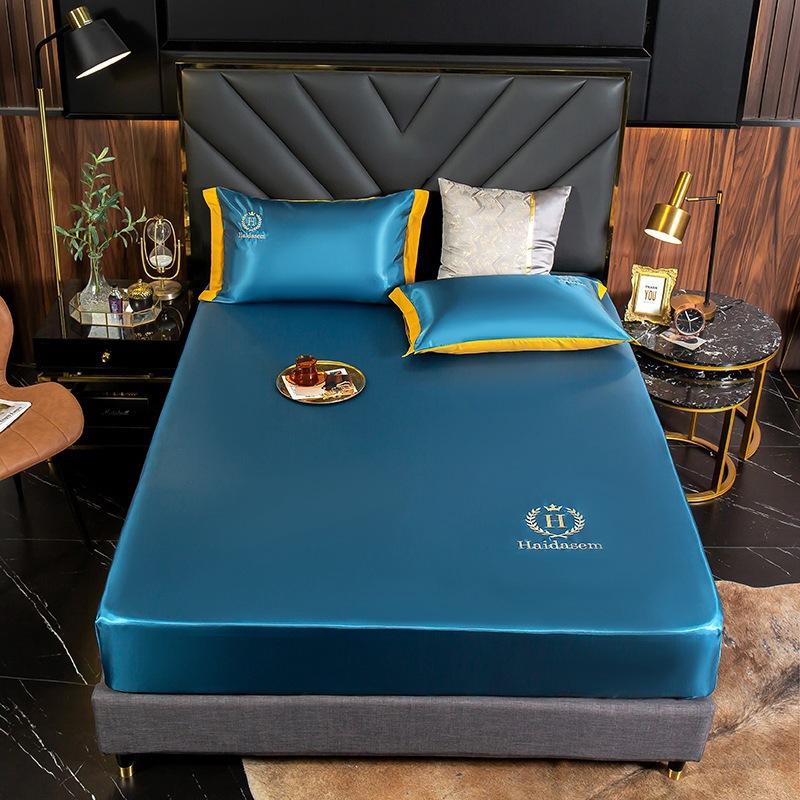 The cold feeling - Ice silk bed sheet 🎁 Summer Promotion - Free pillowcase & 50% OFF 🎁